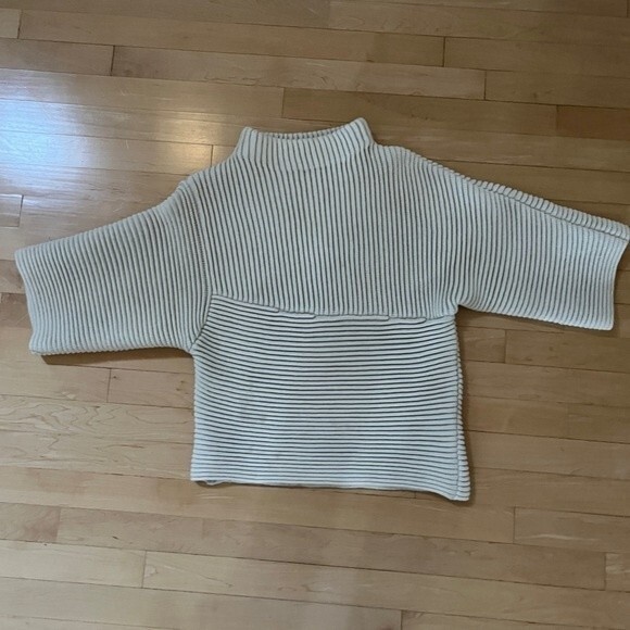 J.O.A Los Angeles Jane Ribbed Mock neck Sweater in Creamy White S - Picture 6 of 11